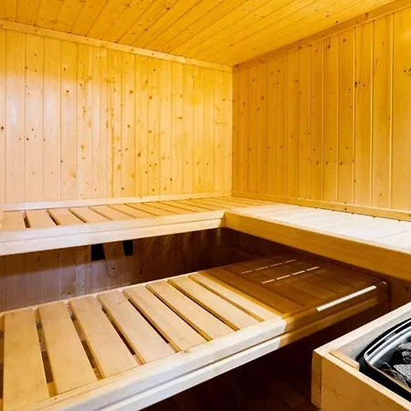 Pruskie Aparthotel 4*